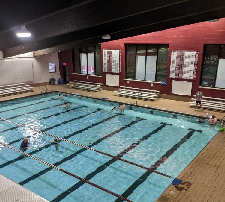 coe-college-swim-lessons-photo